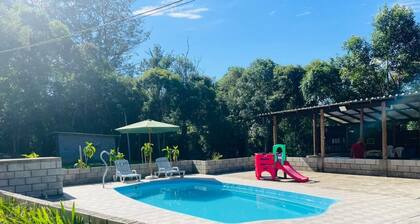 Super cozy, equipped farmhouse, rich in greenery and fresh air, with swimming pool.