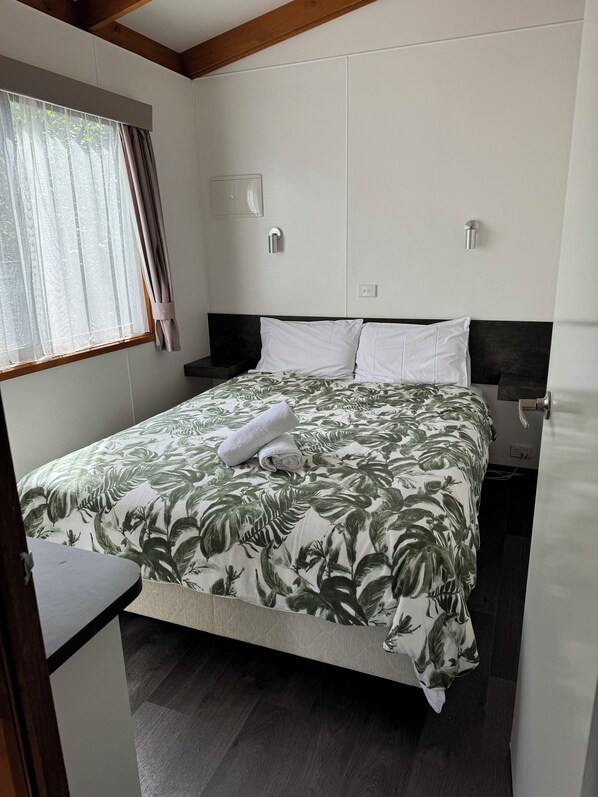 Deluxe Cabin | 2 bedrooms - St Arnaud Caravan Park (Saint Arnaud)