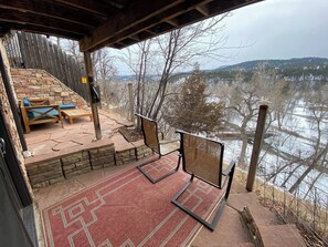 Terrace/patio - Canyon View Getaway with Hot Tub (Spearfish)