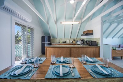 5Min Walk To BEACH/Cozy Townhouse #2 Near BAHA MAR