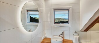 Alpine Haven Penthouse - Mt Hotham