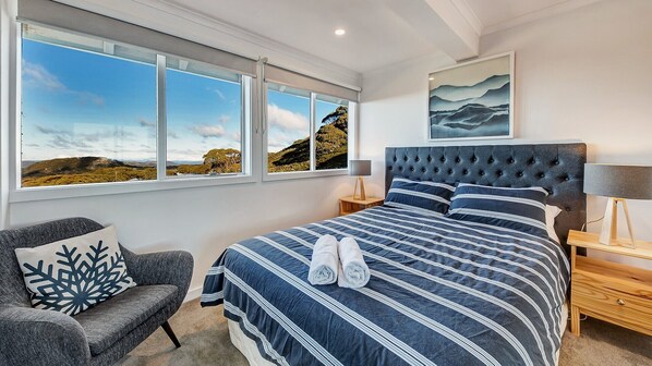 3 bedrooms, iron/ironing board, free WiFi