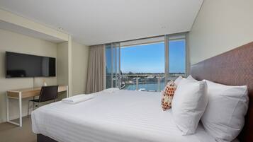 3 bedrooms, iron/ironing board