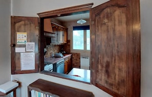 Réfrigérateur, four, plaque de cuisson, lave-vaisselle