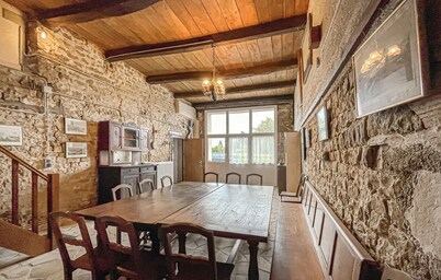 Beautiful home in Pressigny with WiFi