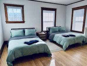 2 Schlafzimmer, Schreibtisch, WLAN