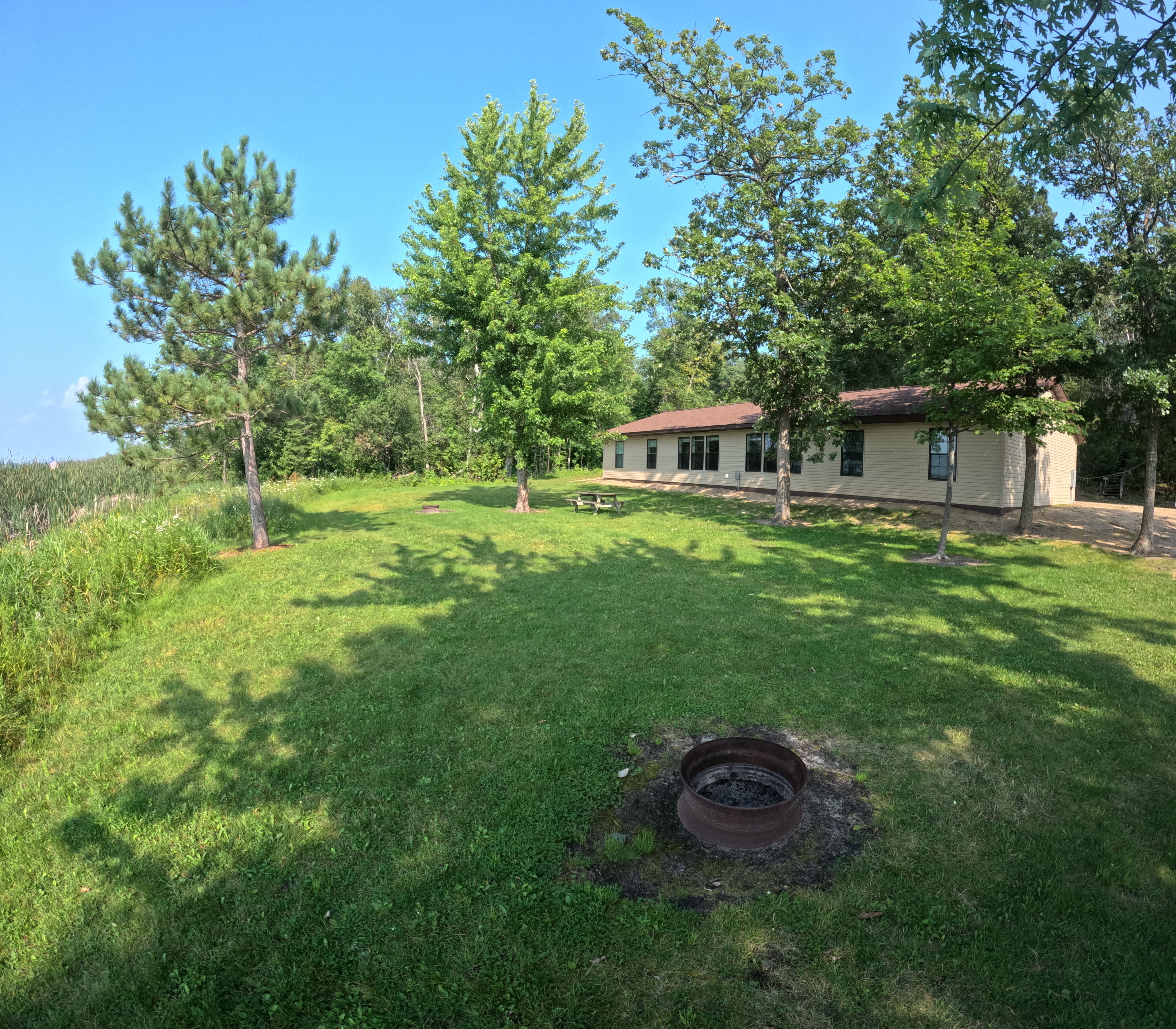 2 bedrooms, individually decorated, individually furnished, free WiFi