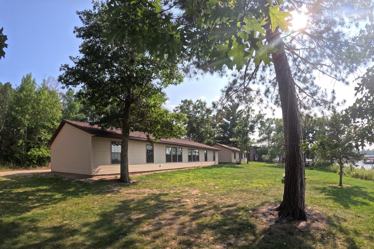 2 bedrooms, individually decorated, individually furnished, free WiFi