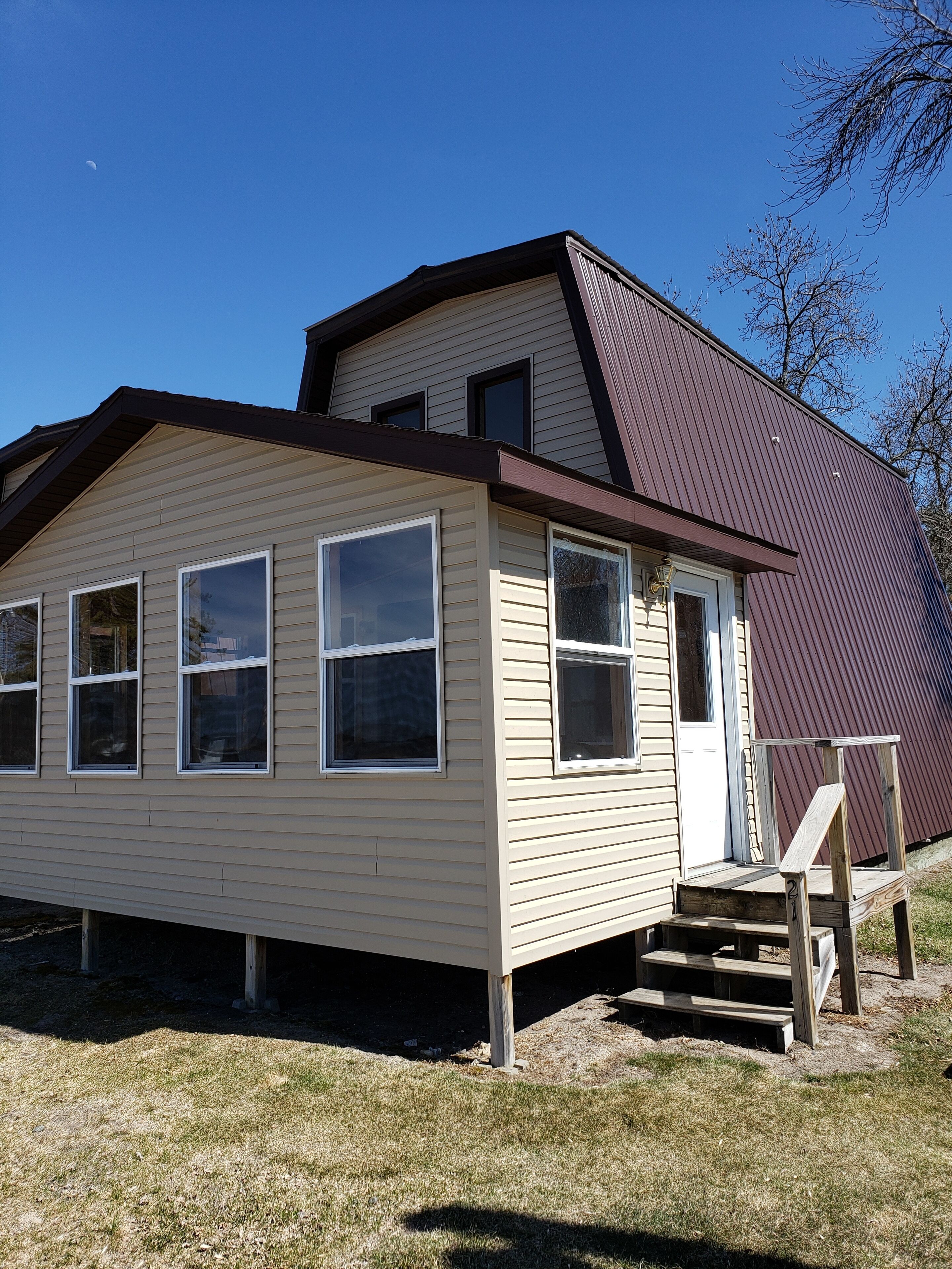 2 bedrooms, individually decorated, individually furnished, free WiFi