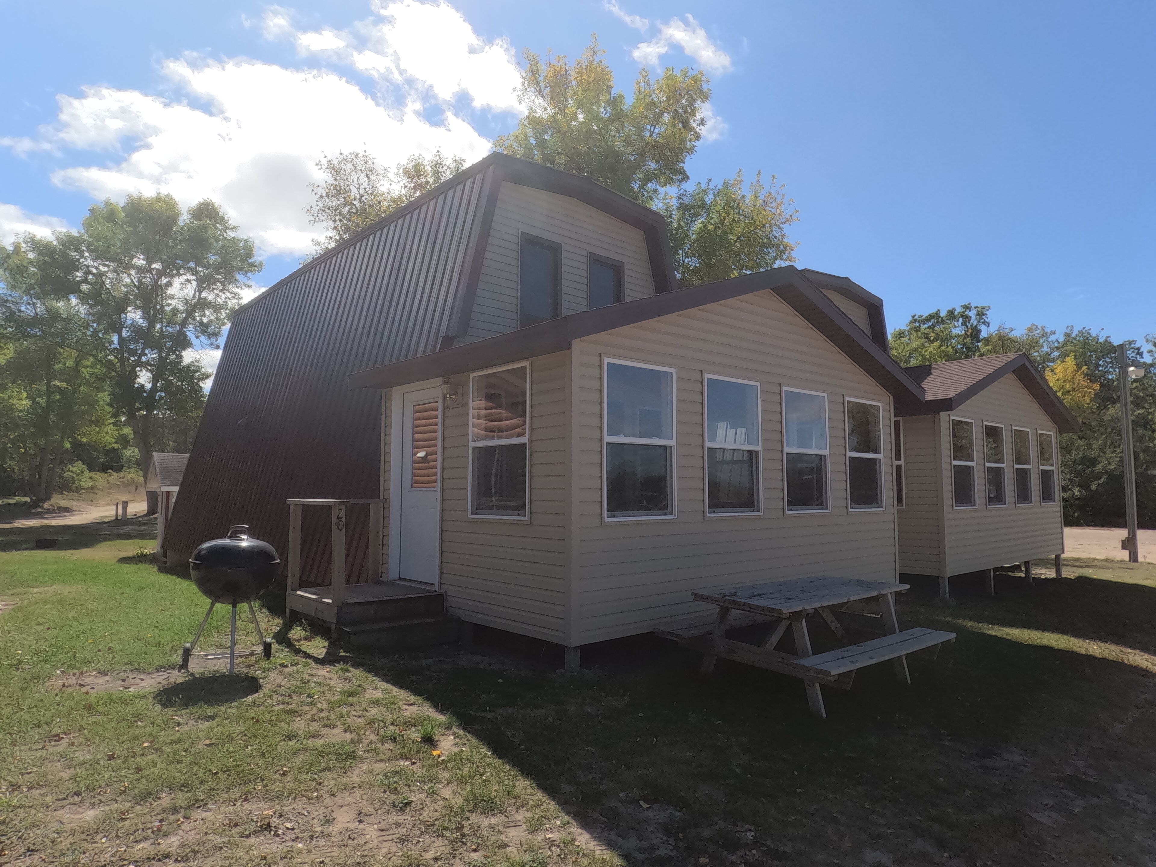 2 bedrooms, individually decorated, individually furnished, free WiFi