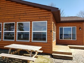 Family Cabin, Harbour View
