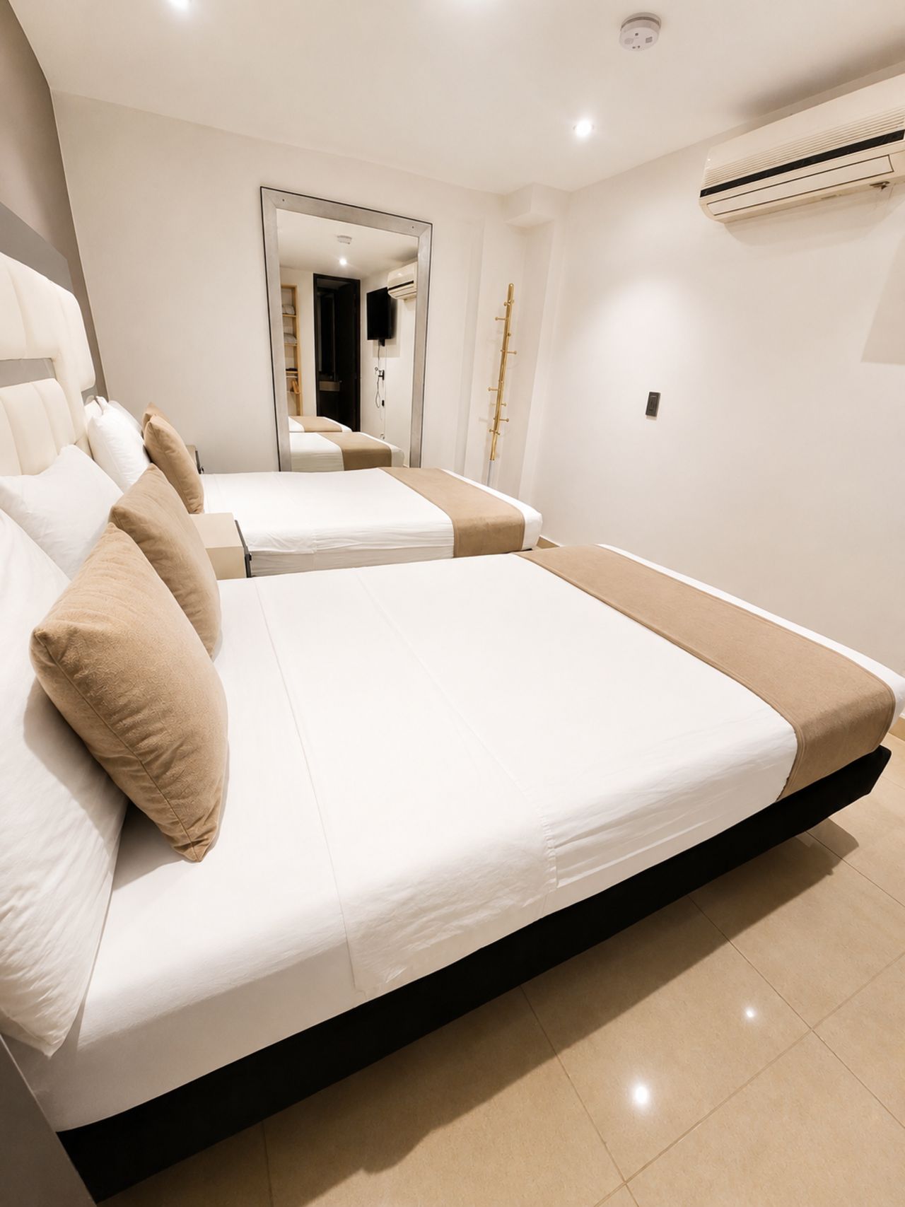 Foto - Hotel Med 33