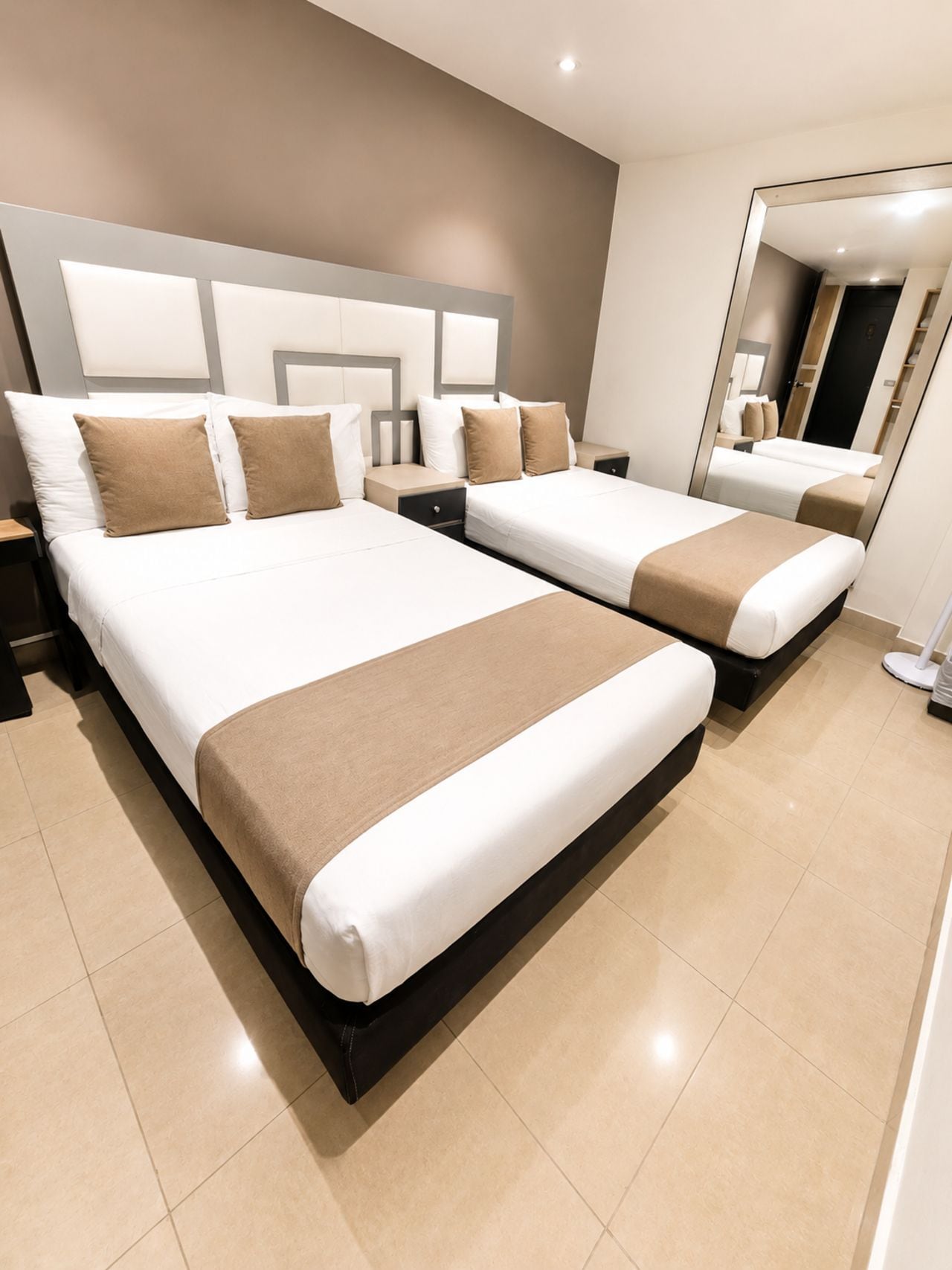 Foto - Hotel Med 33