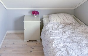 3 bedrooms, travel cot, free WiFi