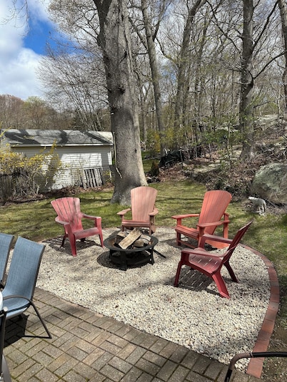 Oak Grove Cottage - in the foothills of Mystic