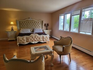 4 Schlafzimmer, Bügeleisen/Bügelbrett, WLAN, Bettwäsche