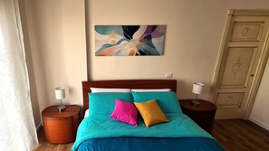 2 bedrooms, in-room safe, free WiFi, bed sheets - Love at First Sight - Apartment (Napoli)