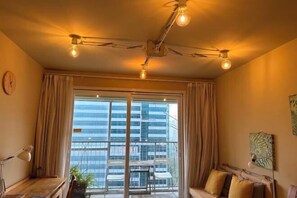 Room - Pinwu Apartment (Shenzhen)