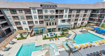 Modern 1BR near TPC Golf / WiFi included