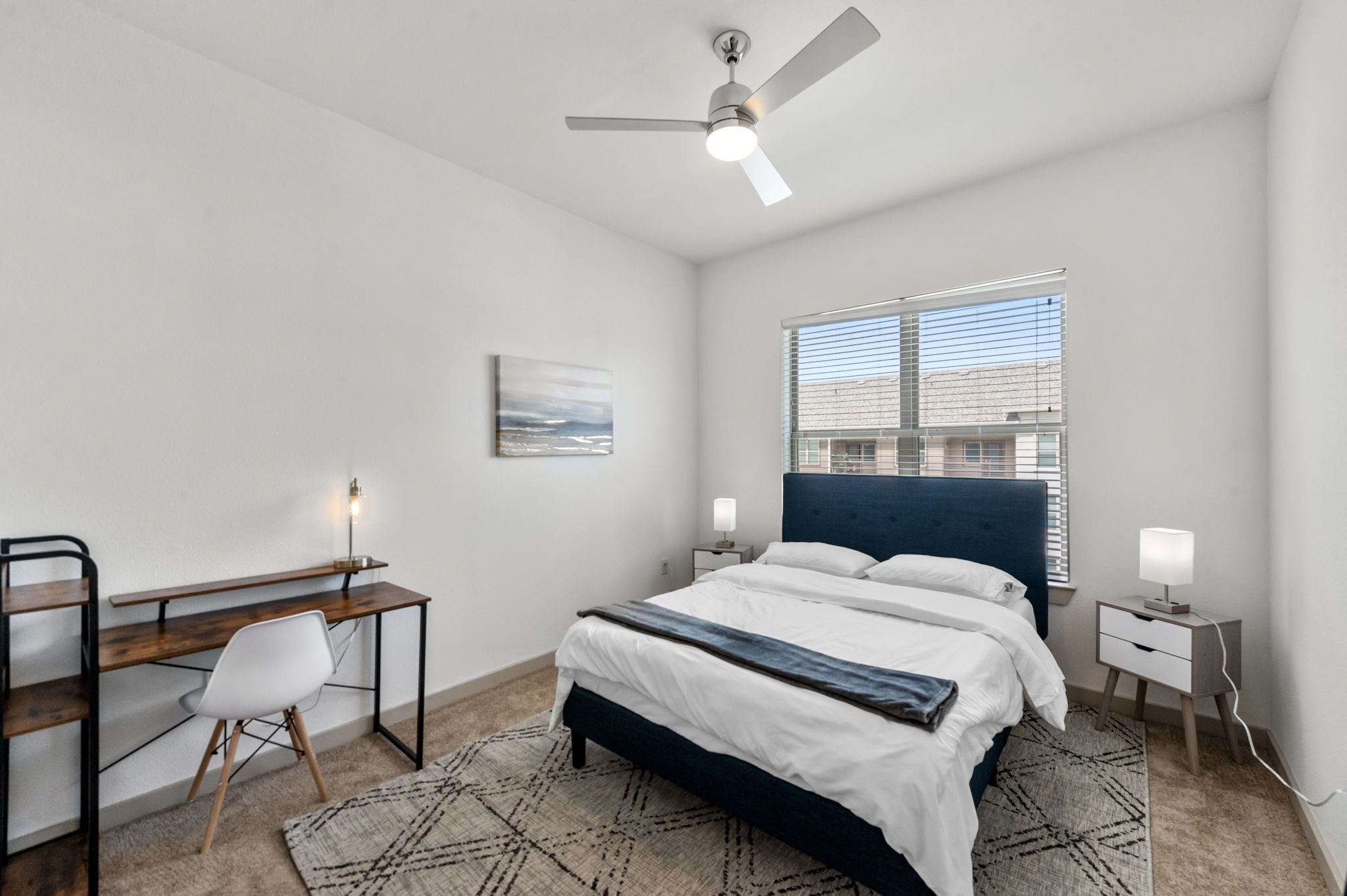 1 soverom, safe på rommet, strykejern/-brett og wi-fi (inkludert)