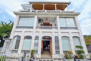 Unclassified image, 3 of 30, button - Gulangyu Qihai Homestay (Xiamen)