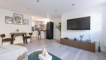 Flat-screen TV, offices