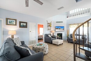 TV, stereo - 4 bedroom bayside home (Dauphin Island)