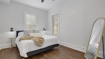 3 chambres, fer et planche Ă repasser, Wi-Fi, draps fournis