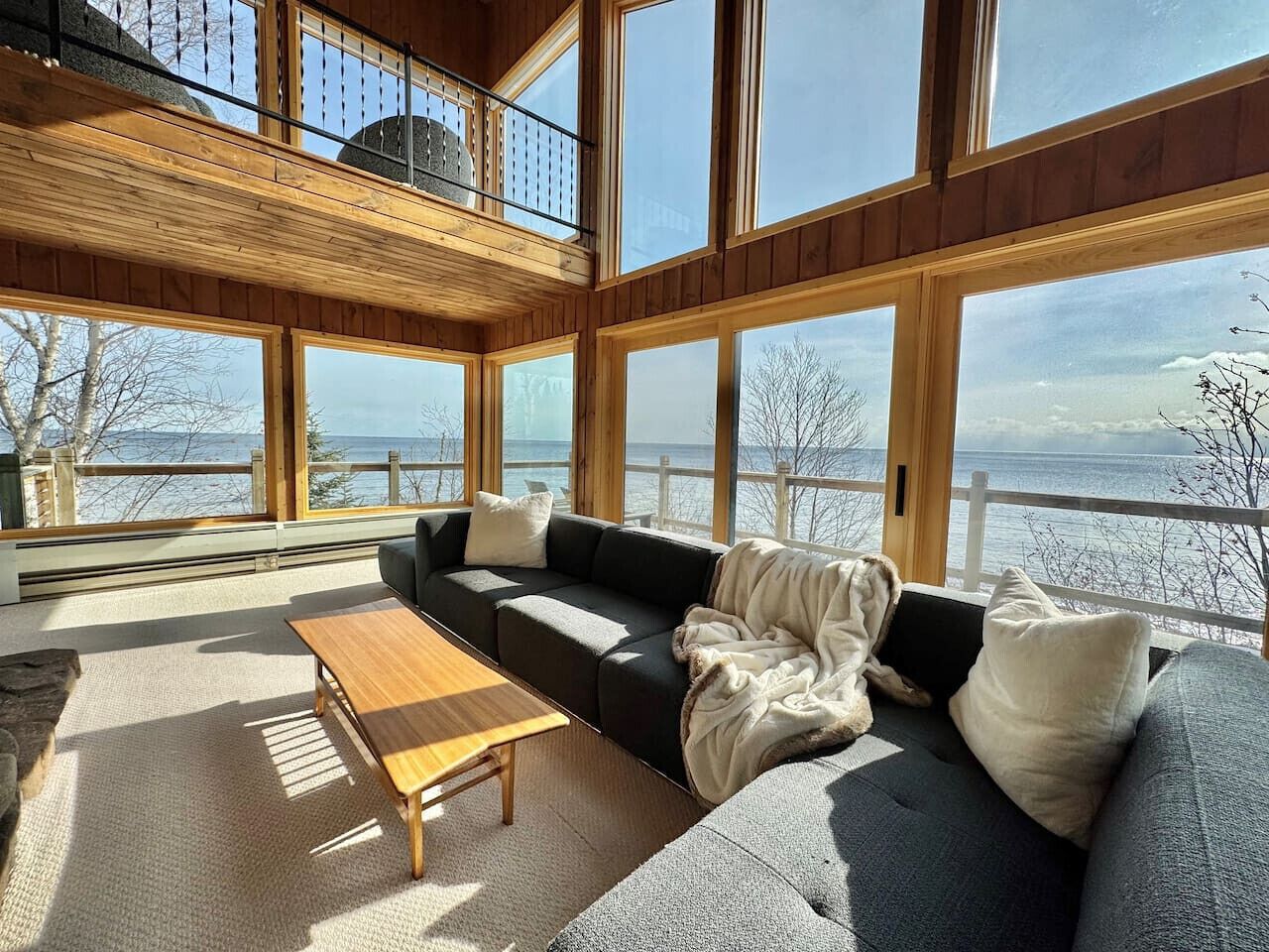 Smart TV, fireplace, table football, ping pong