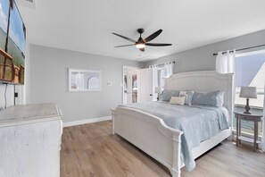 3 bedrooms, internet, bed sheets
