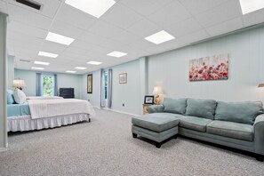 8 Schlafzimmer, Internetzugang, Bettwäsche