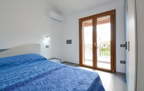 2 bedrooms, free WiFi, bed sheets - Stunning apartment in Olia Speciosa (Olia Speciosa)