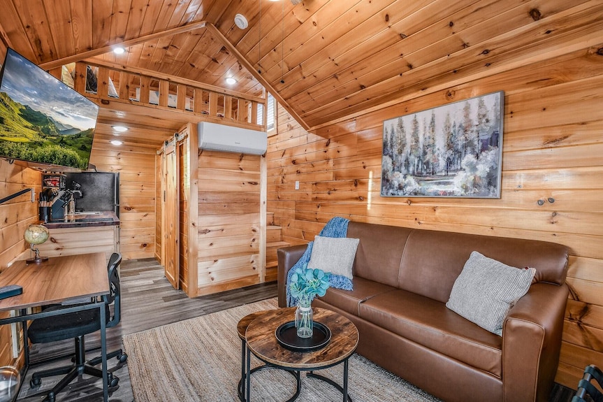 The Grove Unique Tiny Home & Cave Experience - Sevierville, TN