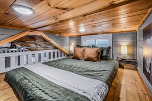 2 bedrooms, desk, free WiFi, bed sheets