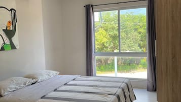 2 chambres, fer et planche Ă  repasser, Wi-Fi, draps fournis