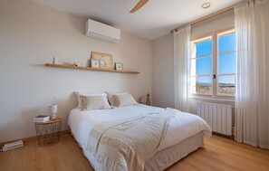 4 bedrooms, free WiFi