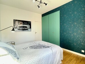 4 Schlafzimmer, Bügeleisen/Bügelbrett, WLAN