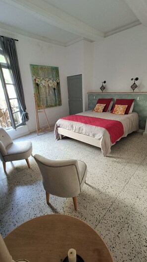 4 bedrooms, travel cot, WiFi, bed sheets - La Chouette Maison in Florensac (Florensac)