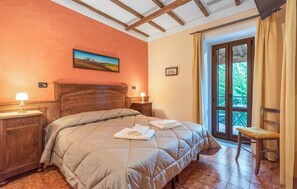 6 Schlafzimmer, Reisekinderbett, kostenloses WLAN, Bettwäsche