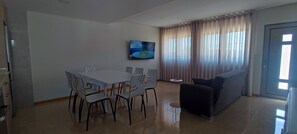 Interior - A traditional Portuguese house in the heart of a village with a Minho spirit. (Lijó)