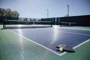 Sports court - Skaneateles Fields Resort & Spa, Curio Collection By Hilton (Skaneateles)