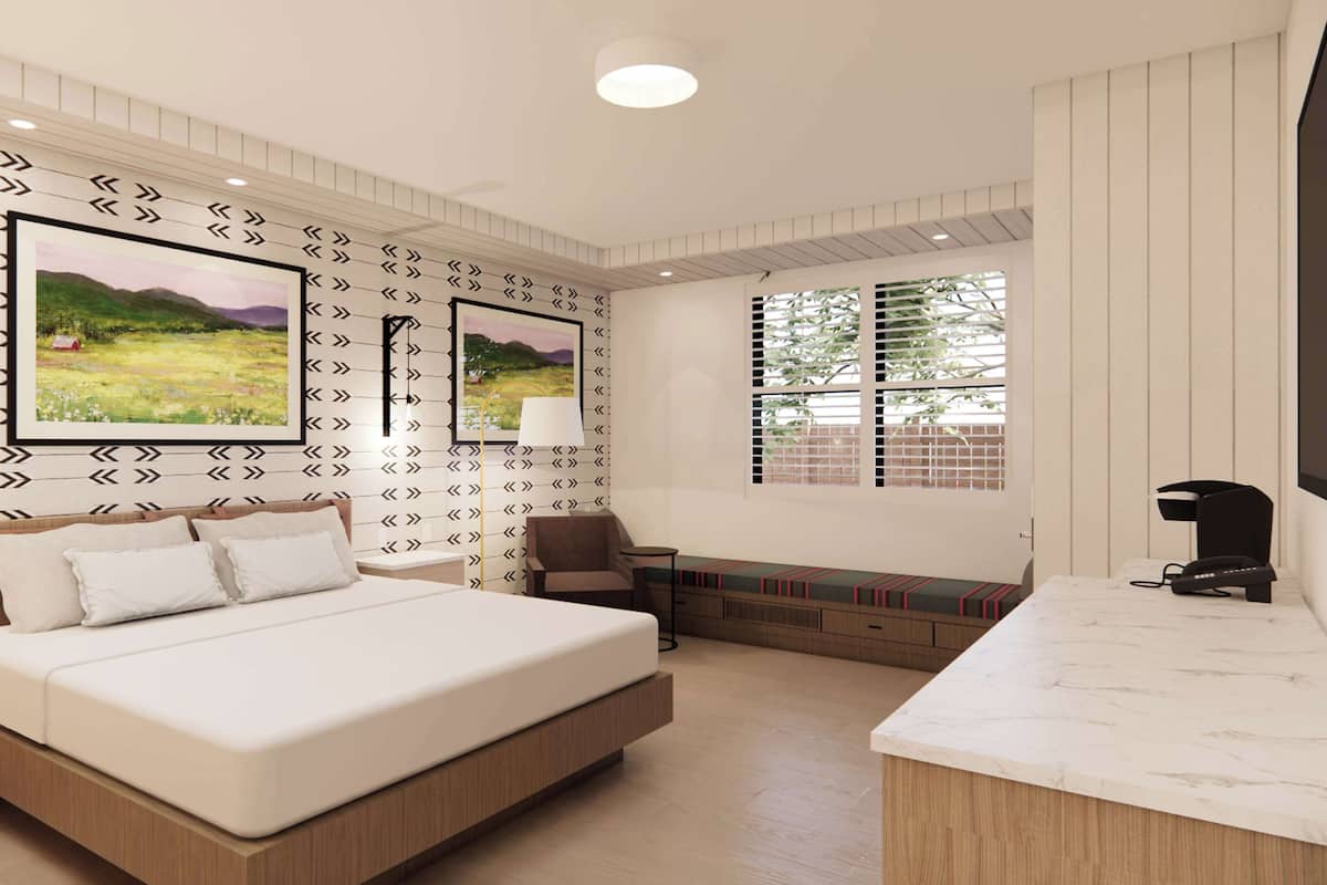 Room, 1 King Bed, Accessible (Mobility & Hearing, Roll-in Shower) | Iron/ironing board