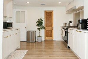Microwave, oven, stovetop, dishwasher