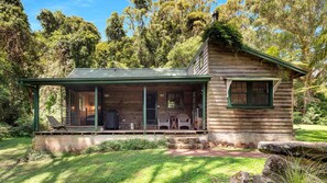 Exterior - The Fernery @ Red Dog Retreat (Beaumont)