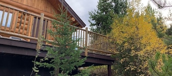 Romantic Log Cabin Getaway