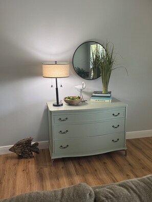 Interior - Charming 2-bedroom house with WiFi, AC in fabulous Lake Placid (Lake Placid)