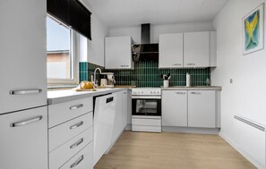 Geladeira, fogão, cooktop, lava-louças