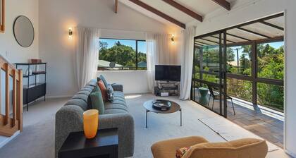 Kina Beach House Right By The Beach