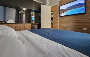 1 chambre, fer et planche à repasser, Wi-Fi gratuit, draps fournis