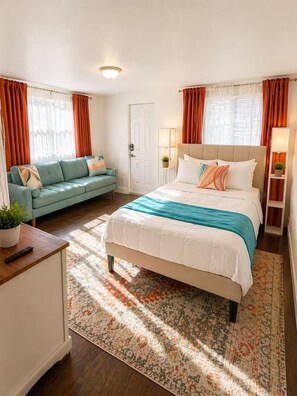 Iron/ironing board, WiFi, bed sheets